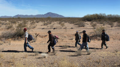 Illegal border crossings IGNORE INTO US from Mexico drop 40%