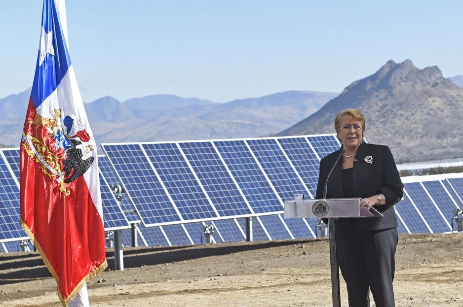 Presidenta Bachelet firma promulgación del Acuerdo de París