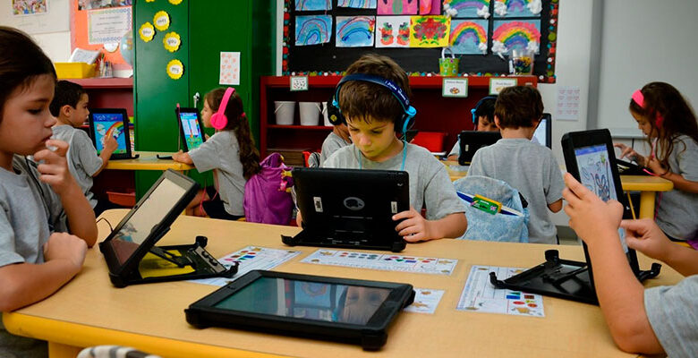 Chile innovates in classrooms to improve school performance