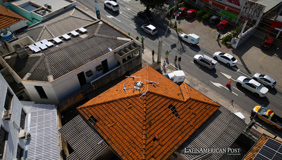 Drones vuelan en Brasil mientras América Latina lucha contra el dengue