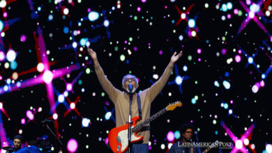 El cantante brasileño Gilberto Gil se presenta durante la tercera jornada del Festival Lollapalooza