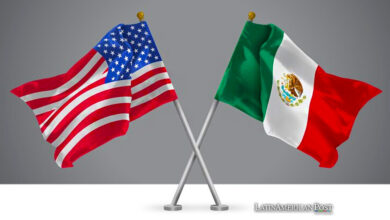 Banderas de Estados Unidos y México