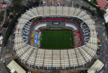 Fotografía de archivo fechada el 11 de marzo de 2023 que muestra el Estadio Azteca en la Ciudad de México (México).