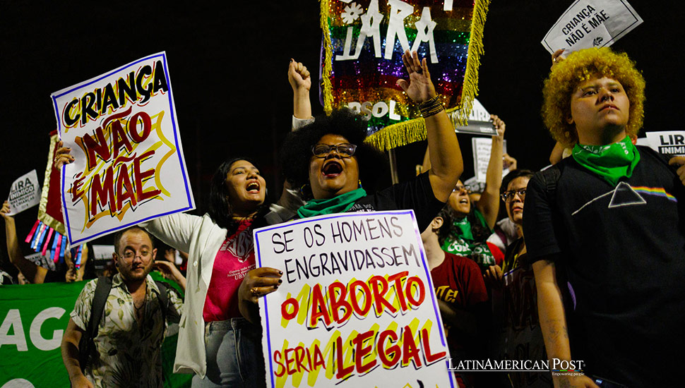 Mujeres brasileñas protestan contra proyecto de ley que equipara el aborto con el homicidio