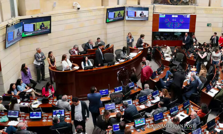 Colombian Congress Approves Debt Ceiling Increase Amid Fiscal Concerns