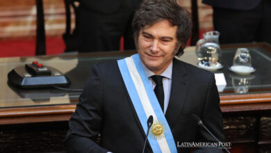 El presidente de Argentina, Javier Milei, asiste al Congreso de la Nación para presentar el presupuesto anual este domingo, en Buenos Aires (Argentina).