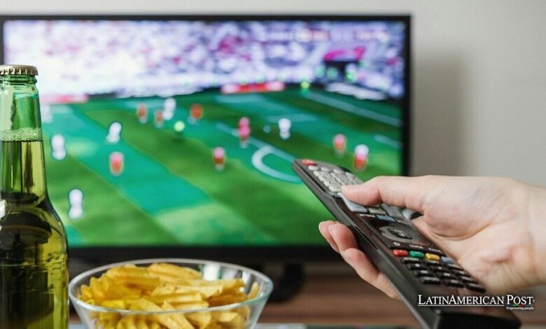 El Streaming Ilegal de Fútbol Drena la Industria del Entretenimiento en América Latina