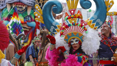 Colombia Celebra el Épico Carnaval de Negros y Blancos de Creatividad y Recuerdos Compartidos