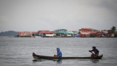 Las Aguas Crecientes de Panamá Desplazan a los Isleños Indígenas en Busca de Esperanza