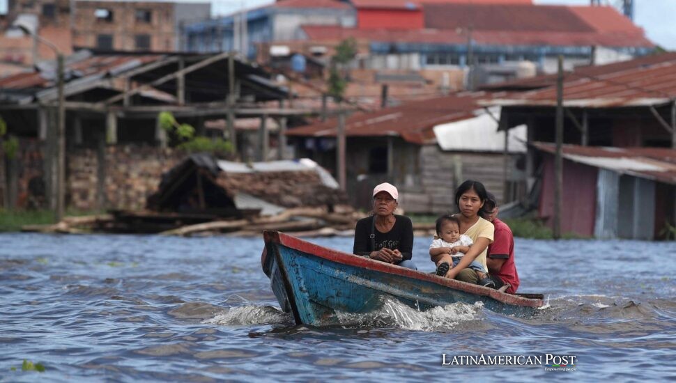 Peruvian Jungle Kids Paddle Forward to Protect Amazon’s Future Peruvian Jungle Kids Paddle Forward to Protect Amazon’s Future