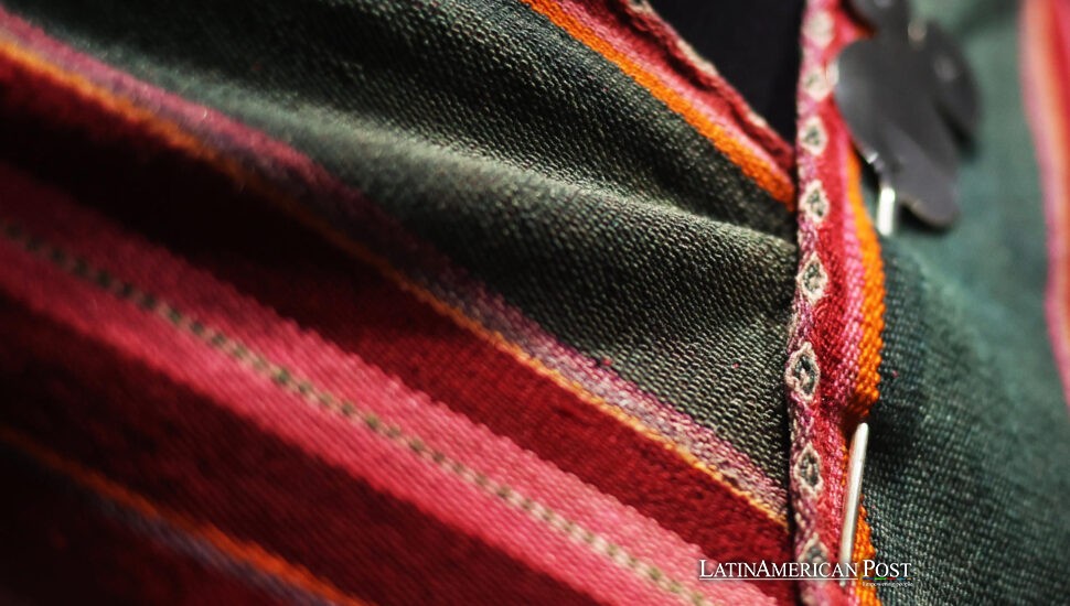 Bolivian Artisans Revive Ancient Awayu Textiles In Modern Designs Bolivian Artisans Revive Ancient Awayu Textiles In Modern Designs