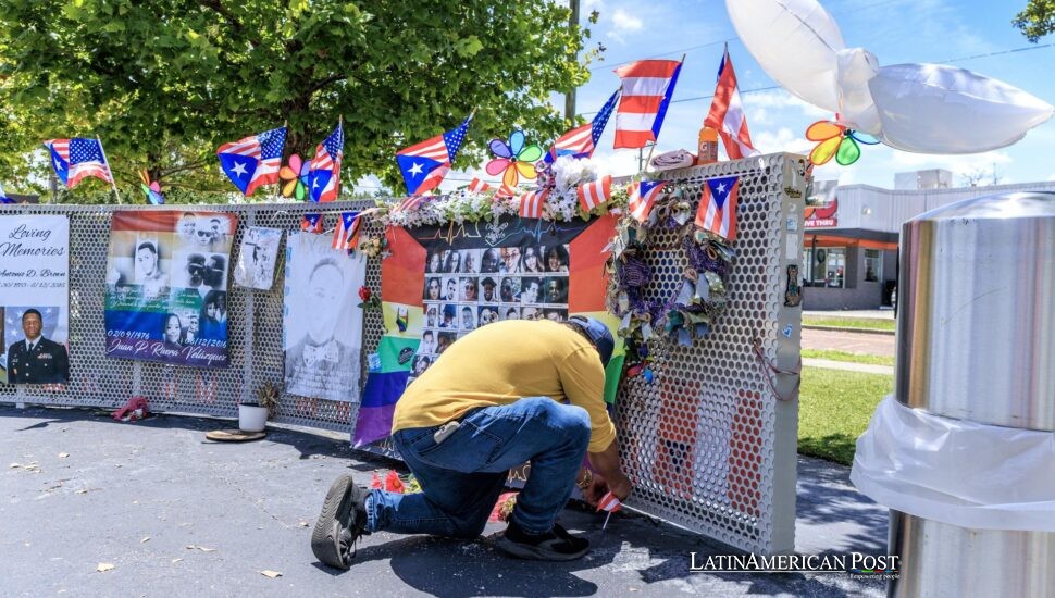 Puertorriqueños recuerdan la masacre mientras el sitio de Pulse se abre antes de su demolición Puertorriqueños recuerdan la masacre mientras el sitio de Pulse se abre antes de su demolición