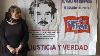 Chile reexamina la red clandestina de mujeres que desafiaron a la dictadura brutal