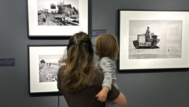 El maestro brasileño Salgado es recordado en una sobrecogedora exposición sobre el trabajo