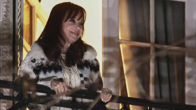 Argentina’s Peronists Grapple with Renewal as Kirchner Faces Prison and Exile