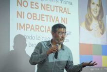 Cómo los latinoamericanos están reescribiendo el paisaje sonoro de España, un pódcast a la vez