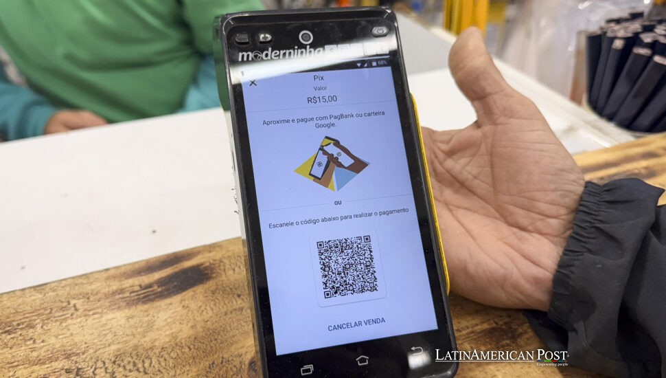 El PIX de Brasil se convierte en símbolo de desafío mientras Trump apunta al sistema de pagos instantáneos El PIX de Brasil se convierte en símbolo de desafío mientras Trump apunta al sistema de pagos instantáneos