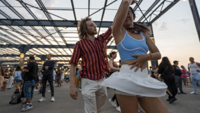 Las noches del Hudson brillan con fuerza mientras Sunset Salsa convierte Nueva York en una pista de baile latina