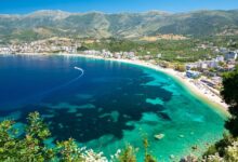 Latin American Workers Keep Albania’s Tourism Afloat Amid a Shrinking Workforce