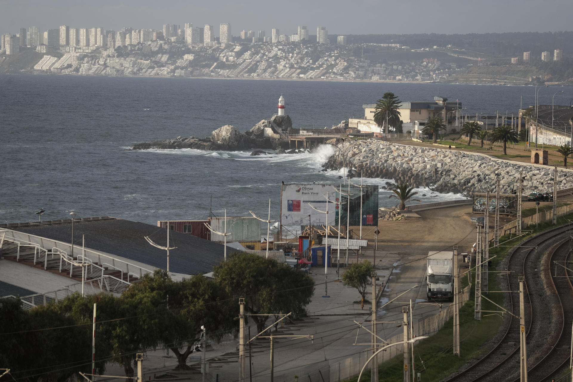 Chile’s Disappearing Coastline: A Nation Reckons with the Loss of Its Beaches