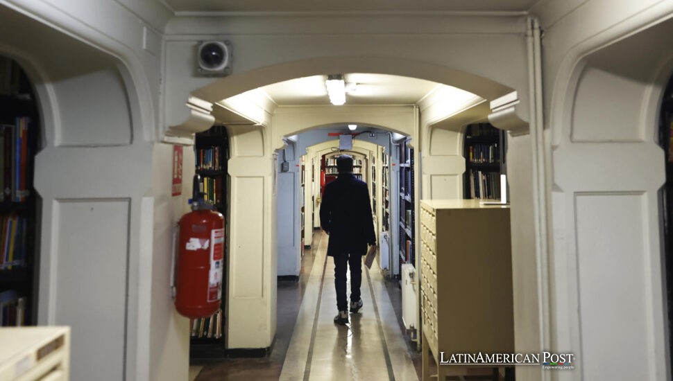 Chile’s Hidden Library: Attic Discovery Revives the Story of Books Dictators Tried to Burn Chile’s Hidden Library: Attic Discovery Revives the Story of Books Dictators Tried to Burn