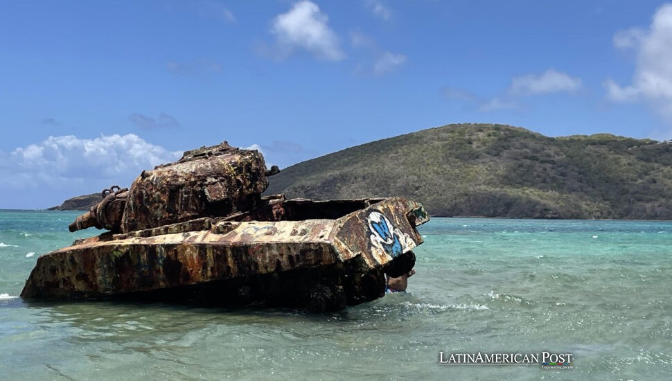 Puertorriqueños protestan contra expansión militar, advierten sobre déjà vu en Vieques Puertorriqueños protestan contra expansión militar, advierten sobre déjà vu en Vieques