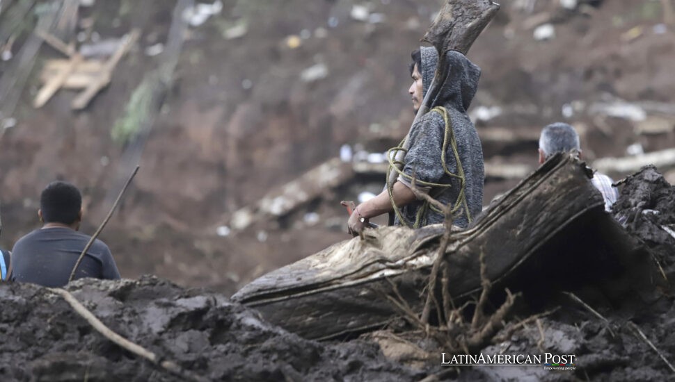 En el lodo y la memoria de Puebla, los sobrevivientes de la tormenta en México piden algo más que resiliencia En el lodo y la memoria de Puebla, los sobrevivientes de la tormenta en México piden algo más que resiliencia
