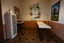 The Venezuelan Doctor Who Became a Saint Without Ever Leaving the Street