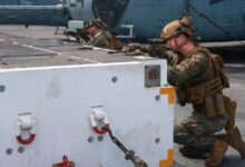 Un estrecho angosto, una grieta que se ensancha: buques de guerra estadounidenses, el giro de Trinidad y la furia de Venezuela en el Caribe