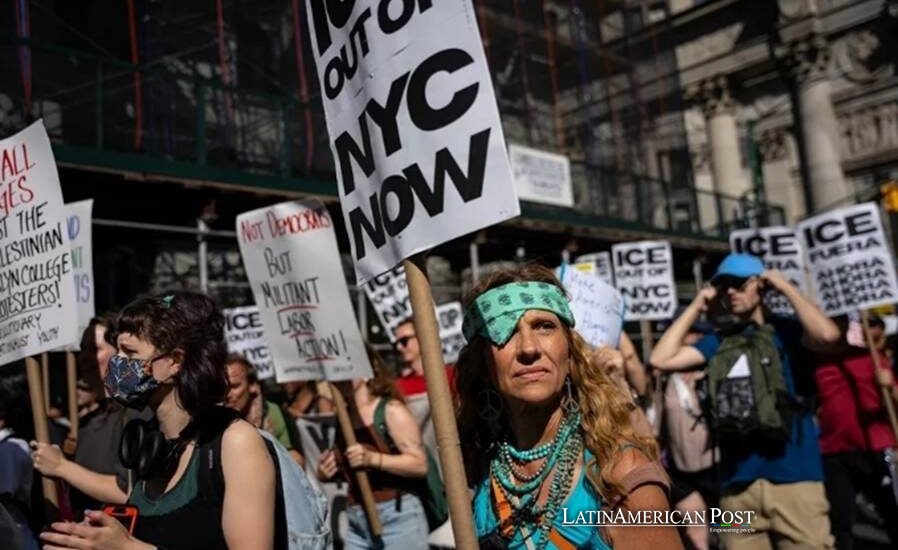 Latinos en EE.UU. pierden la fe mientras los temores de la era Trump remodelan la política nacional