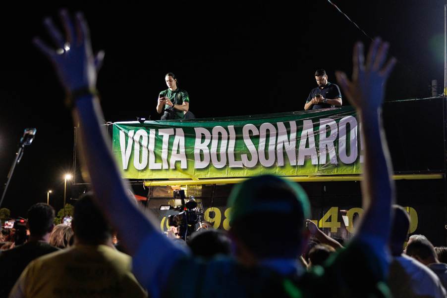 Brazil Danced And Prayed As Bolsonaro Faced Prison Walls That Night