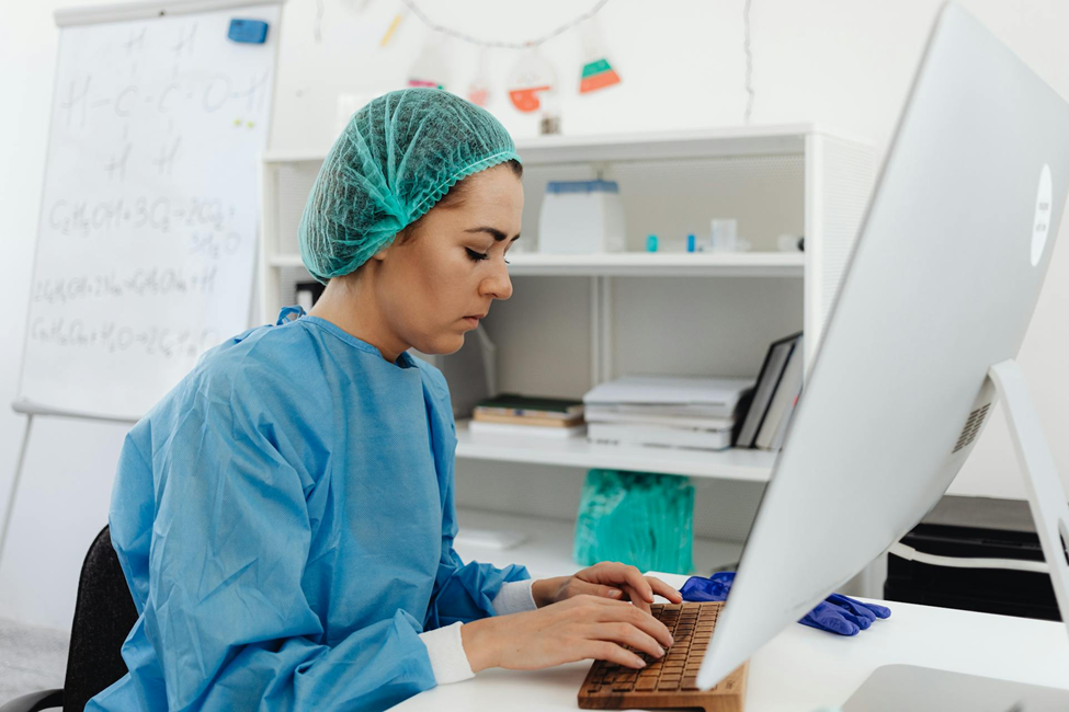 The Digital Shift: How Online Learning Is Revolutionizing Nursing