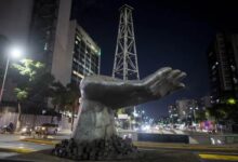 Los petroleros fantasma de Venezuela burlan las sanciones de Trump, y Caracas vuelve a aprender