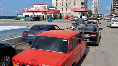 Cuba Gasoline Lines Return as Venezuelan Oil Lifeline Suddenly Vanishes Cuba Gasoline Lines Return as Venezuelan Oil Lifeline Suddenly Vanishes