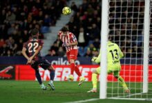 Argentine Julián Álvarez Without a Goal in Ten Matches as Atlético Waits