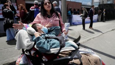 Colombia Health Breakdown Leaves Families Improvising Care Outside Insurers’ Doors