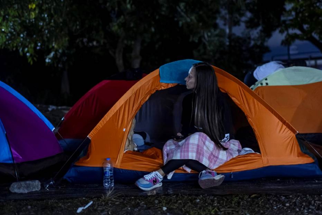 Venezuela Prison Vigil Turns Mothers into Lawmakers of Daily Survival