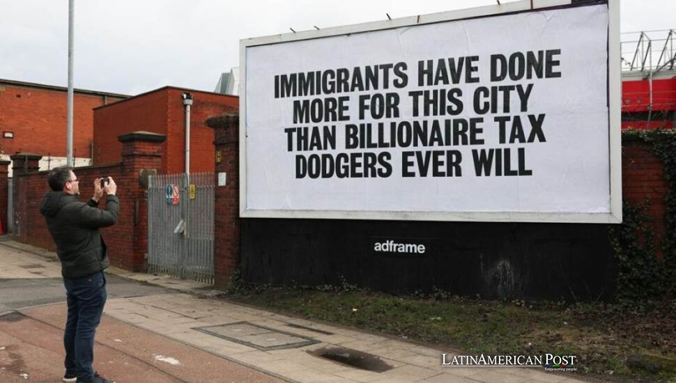 Argentina y Uruguay persiguen a United mientras Ratcliffe apunta ruidosamente a los inmigrantes