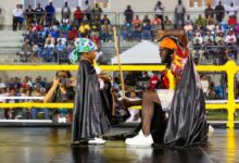 El ritual Kalinda de Trinidad y Tobago expone la sangre del carnaval