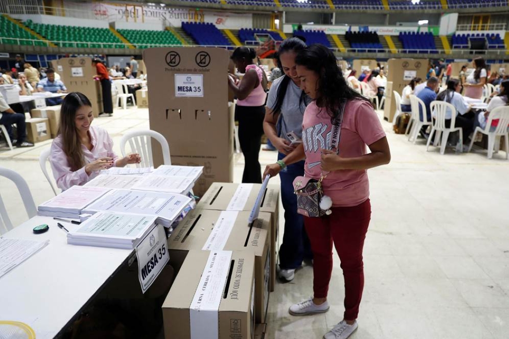 Colombia Picks Its Pieces as the Presidential Race Finally Hardens