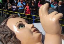  Mexico City’s Tepito Welcomes a Giant Baby Jesus and a Smaller Hope