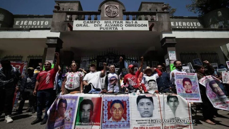 México reabre Ayotzinapa y América Latina escucha el viejo silencio