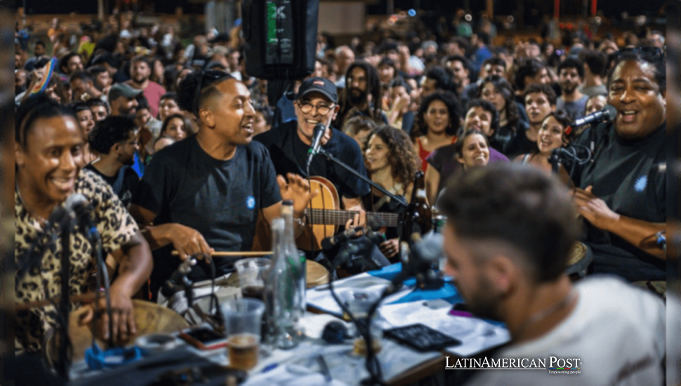 Uruguay recupera su latido alrededor de una mesa en la plaza pública