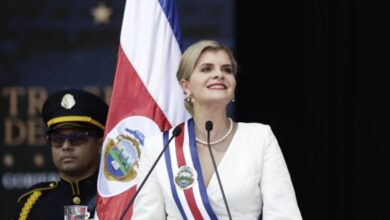 Costa Rica inaugura una nueva era con la toma de posesión de Fernández