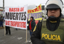 La guerra de los buses en Perú convierte la elección en una lucha por la supervivencia