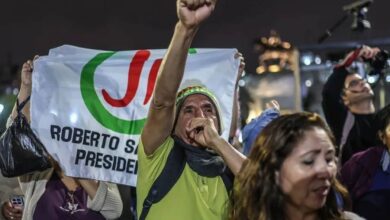 Peru’s Election Turns Into Democracy Test as Sánchez Allies Mobilize Against Fujimori’s Edge Peru’s Election Turns Into Democracy Test as Sánchez Allies Mobilize Against Fujimori’s Edge