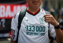 El glamour del Mundial en México se cruza con familias que buscan a sus desaparecidos El glamour del Mundial en México se cruza con familias que buscan a sus desaparecidos