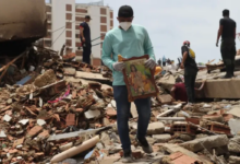 La Guaira escucha por la vida mientras se profundiza el duelo por el sismo en Venezuela La Guaira escucha por la vida mientras se profundiza el duelo por el sismo en Venezuela