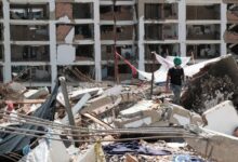 Venezuela corre por viviendas prefabricadas mientras los campamentos tras el sismo siguen llenándose