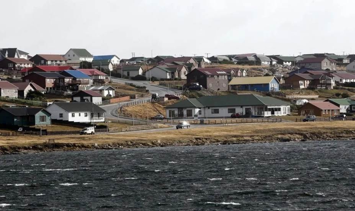 Argentina Turns Naval Wake into Malvinas World Cup Thunder Again